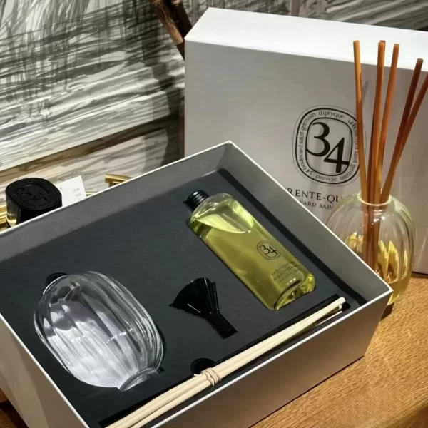 Diptyque Fragranced Reed Diffusers
in 4 Fragrances - Image 4