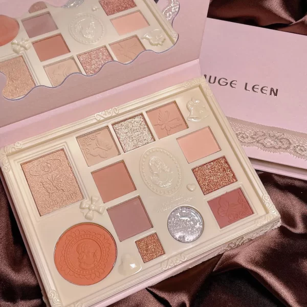 Embossed Eye Shadow Palette - Image 6