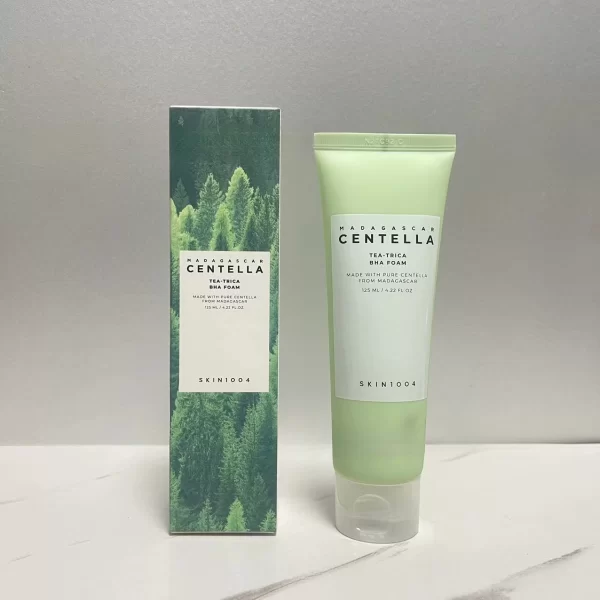 K-Beauty Madagascar Centella Tea-Trica BHA Foam Cleanser - Image 3