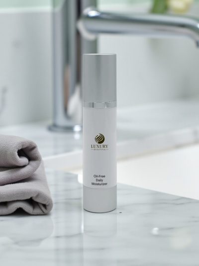 Oil-Free Daily Moisturizer – Lightweight & Hydrating